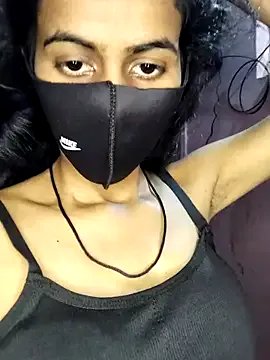 Thaper_Meera2 — Boobs show