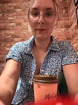 Freechat The_Snowwhitee on StripChat