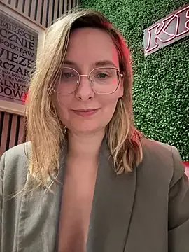 Freechat The_Snowwhitee on StripChat