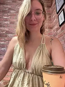 Freechat The_Snowwhitee on StripChat