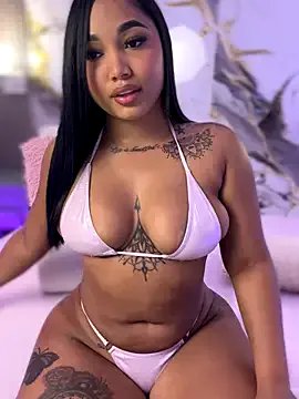 Freechat TianaaJackson on StripChat