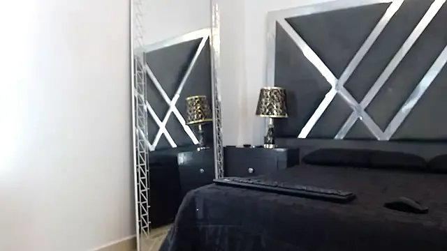 Freechat Tiifany_Baker on StripChat