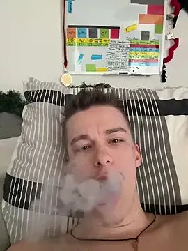 Freechat Toyjungee on StripChat