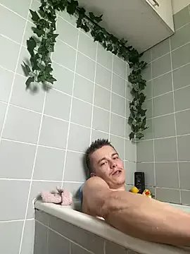 Freechat Toyjungee on StripChat