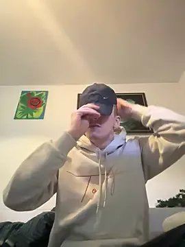 Freechat Toyjungee on StripChat