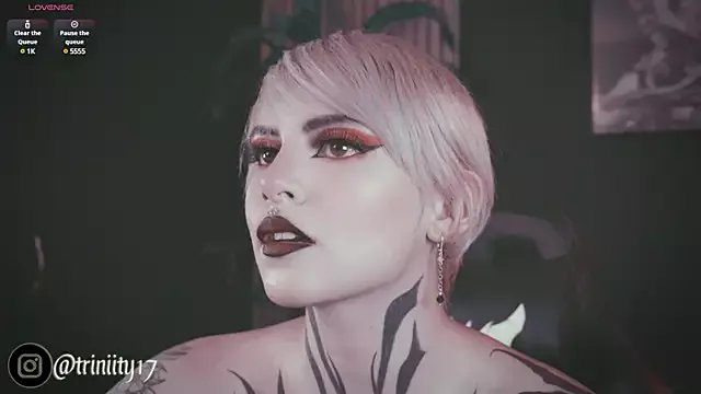 Trinity___s on StripChat