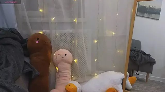 Freechat TrishaRey on StripChat