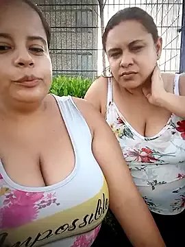 Private twocurvylatins on StripChat