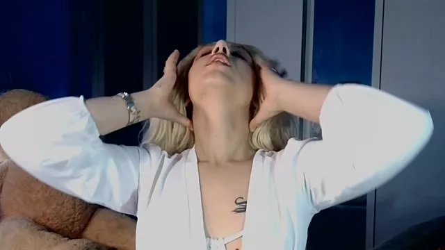 Freechat VanessaDoyle on StripChat