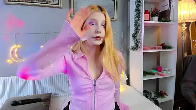 VelvetBlitz — show my tongue and saliva