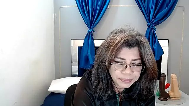 vikyadams on StripChat