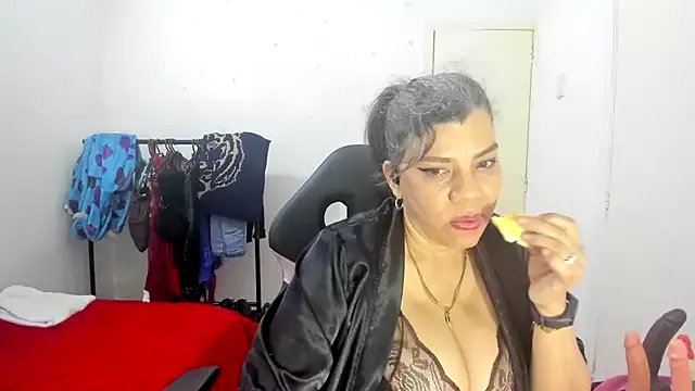 vikyadams on StripChat