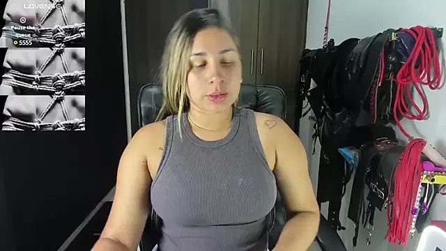 violet_bdsmx on StripChat