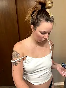 Freechat WakeAndBlaze on StripChat