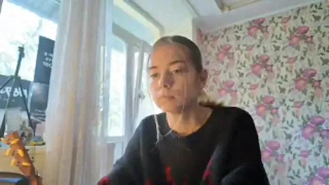 StripChat Witching_Moon is Freechat Witching_Moon — Tease dance